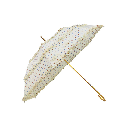طراحی مد چتر زنانه با قاب طلایی توری